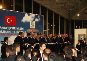 Davutoğlu yatırımlarla geldi